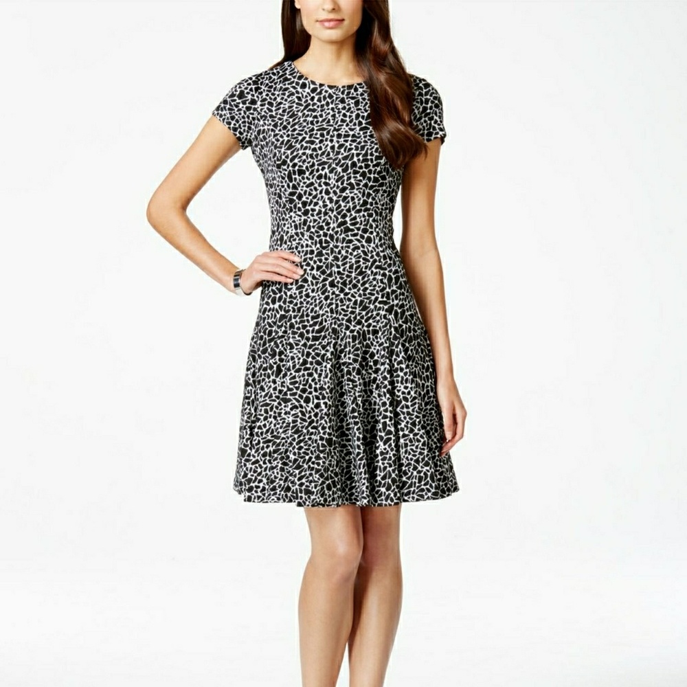Calvin Klein fit & flare short sleeve dress